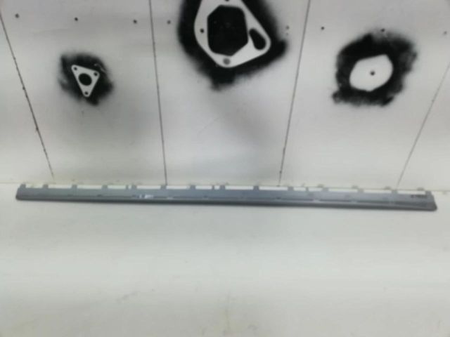 bontott FORD FIESTA VIII Bal első Küszöb Díszléc