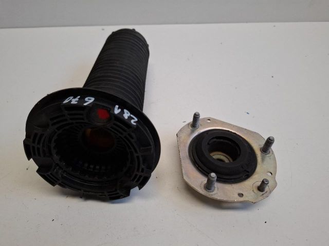 bontott FORD FIESTA VIII Bal első Toronycsapágy