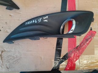 bontott FORD FIESTA VIII Bal Ködzárófény Keret