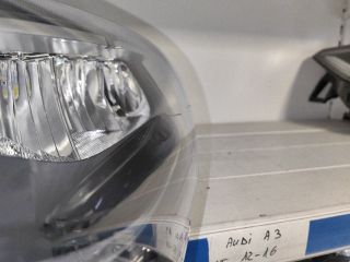 bontott FORD FIESTA VIII Bal Ledes Fényszóró