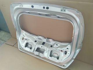 bontott FORD FIESTA VIII Csomagtérajtó (Üres lemez)