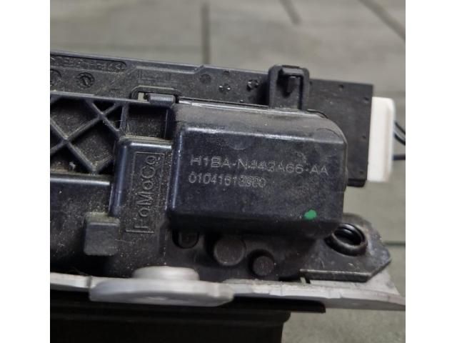 bontott FORD FIESTA VIII Csomagtérajtó Zárszerkezet