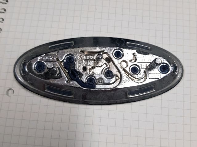 bontott FORD FIESTA VIII Első Embléma