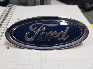 bontott FORD FIESTA VIII Első Embléma