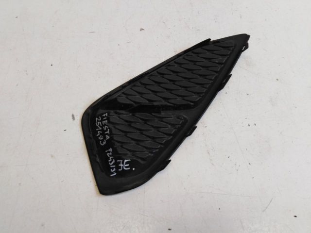 bontott FORD FIESTA VIII Első Lökhárító Jobb Díszrács