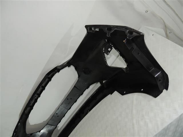 bontott FORD FIESTA VIII Első Lökhárító (Részeivel)