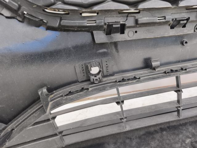 bontott FORD FIESTA VIII Első Lökhárító (Részeivel)