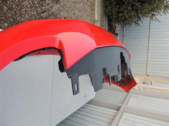 bontott FORD FIESTA VIII Első Lökhárító (Részeivel)