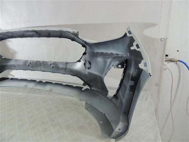 bontott FORD FIESTA VIII Első Lökhárító (Részeivel)