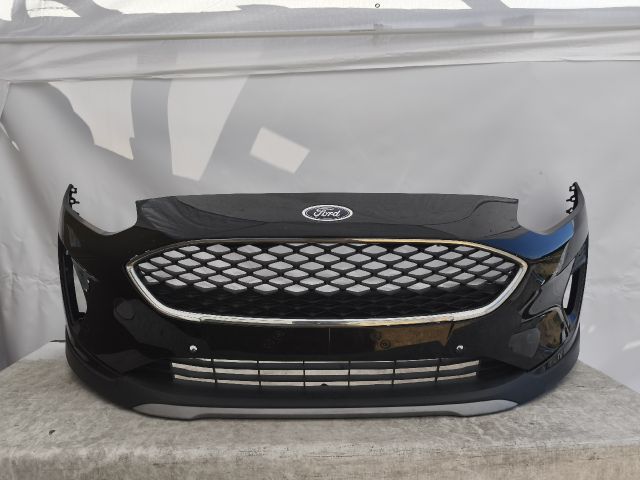 bontott FORD FIESTA VIII Első Lökhárító (Részeivel)