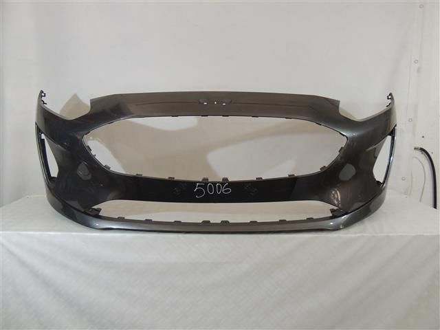 bontott FORD FIESTA VIII Első Lökhárító (Részeivel)