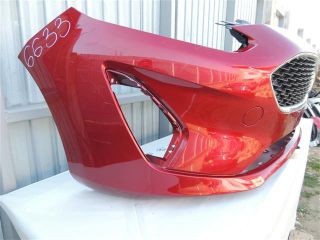 bontott FORD FIESTA VIII Első Lökhárító (Részeivel)