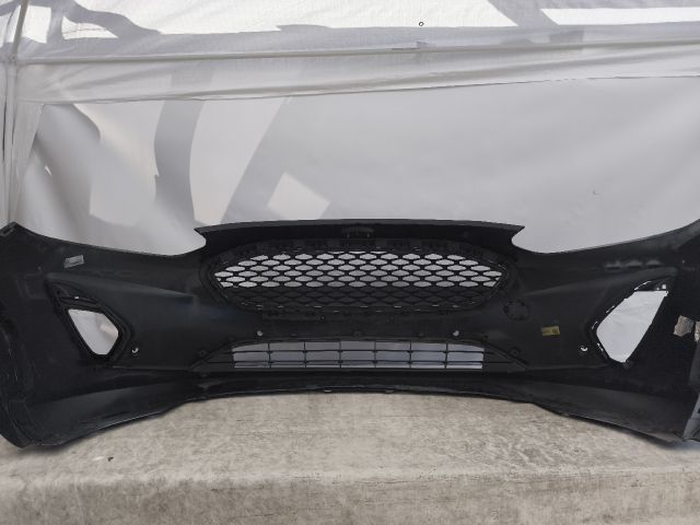 bontott FORD FIESTA VIII Első Lökhárító (Részeivel)