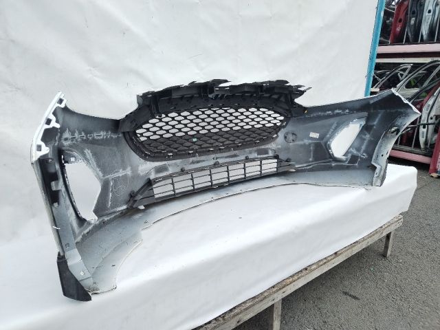 bontott FORD FIESTA VIII Első Lökhárító (Üresen)