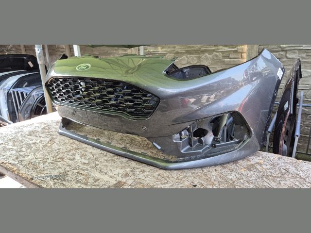 bontott FORD FIESTA VIII Első Lökhárító (Üresen)