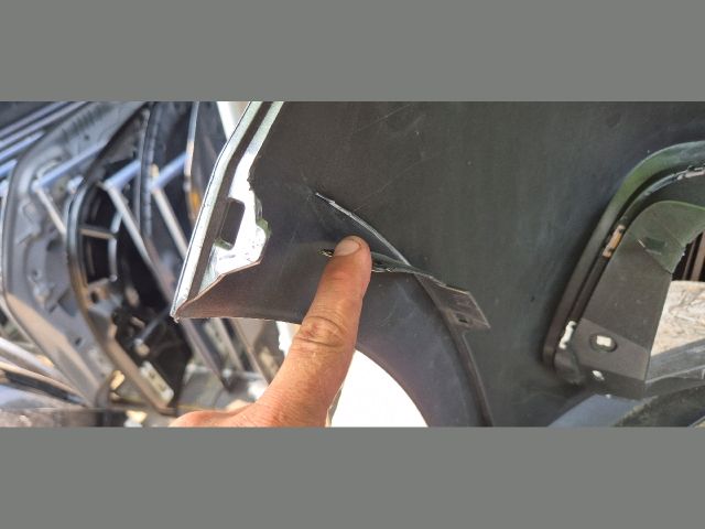 bontott FORD FIESTA VIII Első Lökhárító (Üresen)