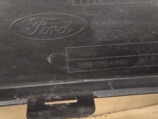 bontott FORD FIESTA VIII Első Lökhárító (Üresen)