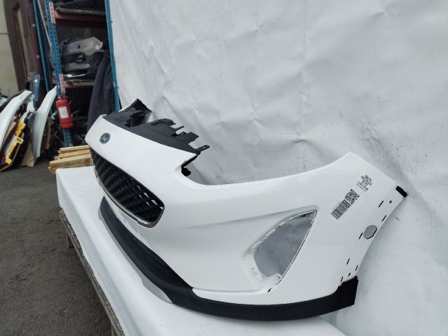 bontott FORD FIESTA VIII Első Lökhárító (Üresen)