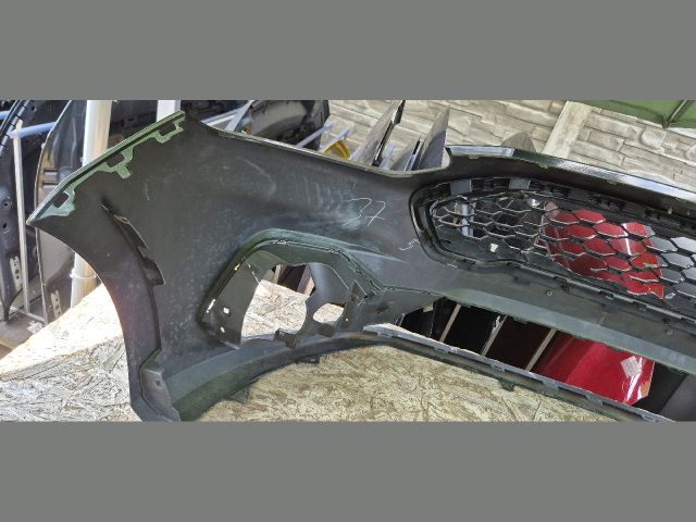 bontott FORD FIESTA VIII Első Lökhárító (Üresen)