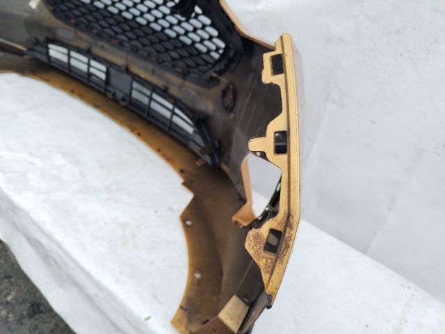 bontott FORD FIESTA VIII Első Lökhárító (Üresen)