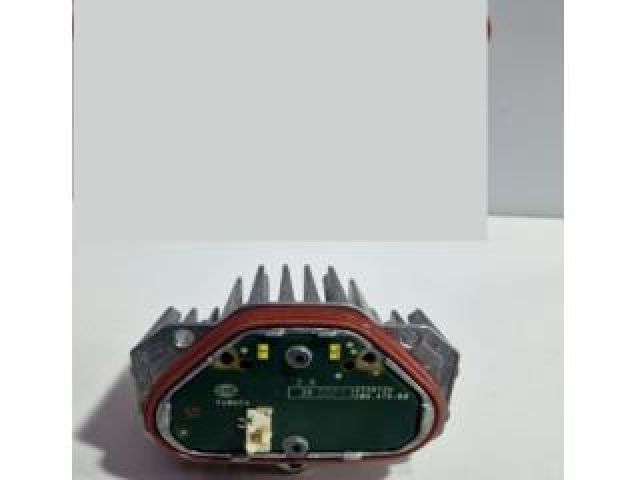 bontott FORD FIESTA VIII Fényszóró Elektronika