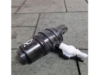 bontott FORD FIESTA VIII Fényszórómosó Szivattyú