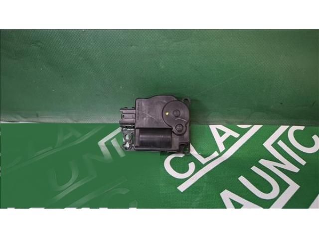 bontott FORD FIESTA VIII Fűtés Állító Motor