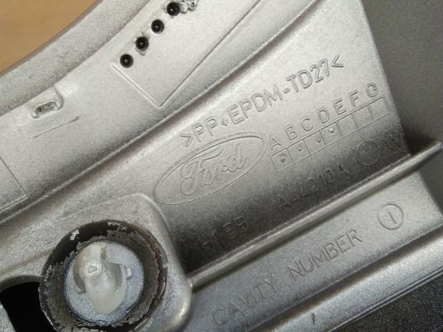 bontott FORD FIESTA VIII Hátsó Szárny Légterelő