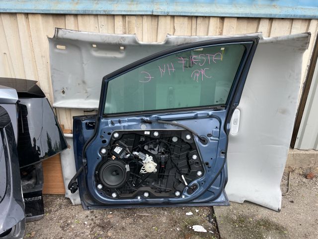 bontott FORD FIESTA VIII Jobb első Ajtó (Részeivel)
