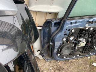 bontott FORD FIESTA VIII Jobb első Ajtó (Részeivel)