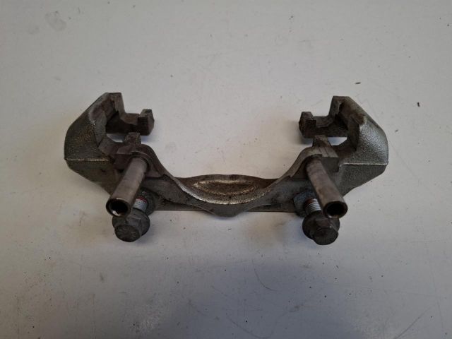 bontott FORD FIESTA VIII Jobb első Féltengely Tartó