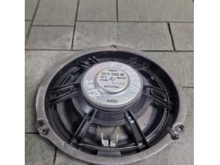 bontott FORD FIESTA VIII Jobb első Hangszóró