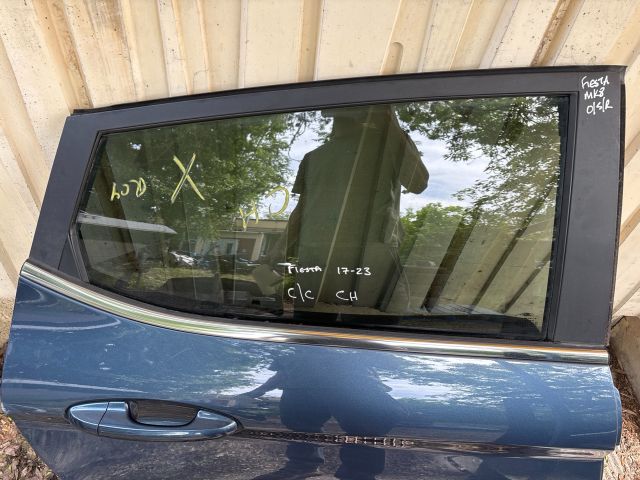 bontott FORD FIESTA VIII Jobb hátsó Ajtó (Részeivel)