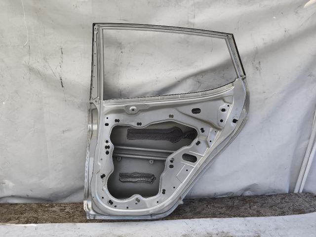 bontott FORD FIESTA VIII Jobb hátsó Ajtó (Üres lemez)