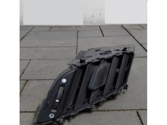 bontott FORD FIESTA VIII Középső Szellőző