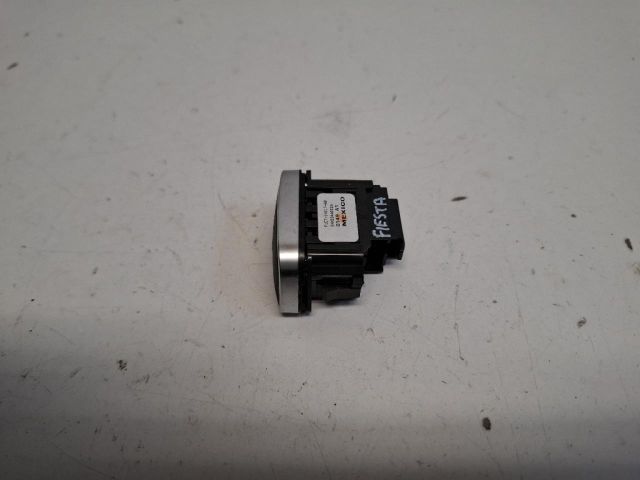 bontott FORD FIESTA VIII Központizár Kapcsoló