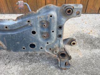 bontott FORD FOCUS C-MAX I Első Bölcső