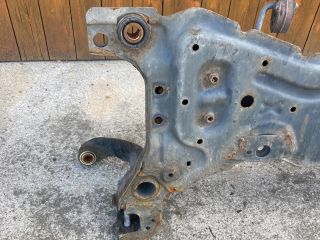 bontott FORD FOCUS C-MAX I Első Bölcső