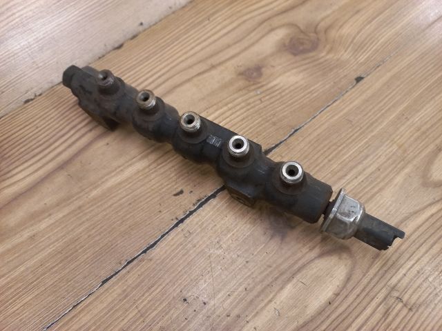 bontott FORD FOCUS C-MAX I Közösnyomócső