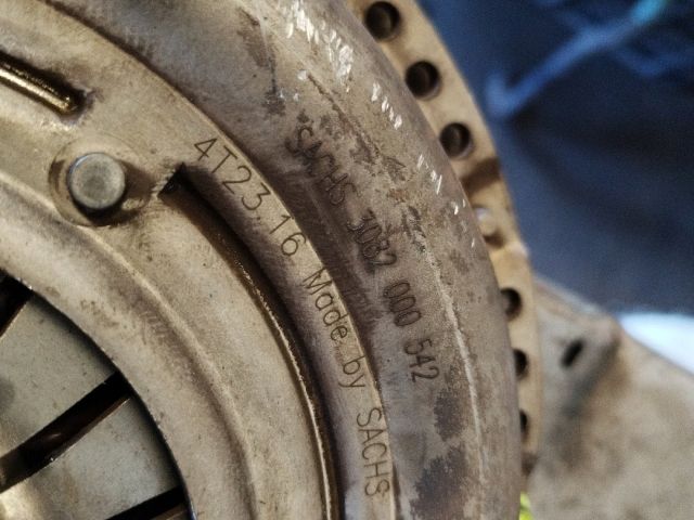 bontott FORD FOCUS C-MAX I Kuplung Szett Lendkerékkel