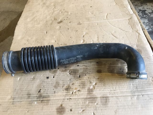 bontott FORD FOCUS C-MAX I Légbeömlő Cső