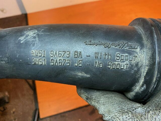 bontott FORD FOCUS C-MAX I Légbeömlő Cső