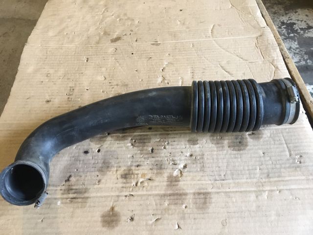 bontott FORD FOCUS C-MAX I Légbeömlő Cső