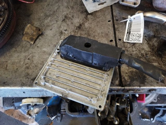 bontott FORD FOCUS C-MAX I Motorvezérlő