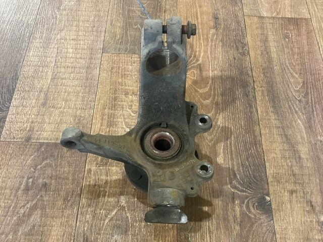 bontott FORD FOCUS C-MAX I Bal első Csonkállvány Kerékaggyal