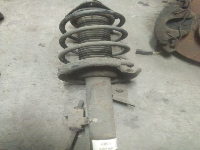 bontott FORD FOCUS C-MAX I Bal első Gólyaláb (Lengécsillapító, Rugó)