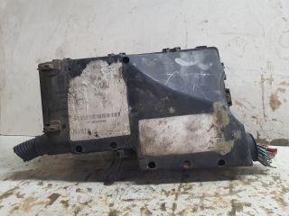 bontott FORD FOCUS C-MAX I Biztosítéktábla Motortér