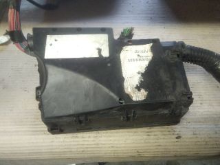 bontott FORD FOCUS C-MAX I Biztosítéktábla Motortér