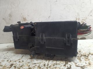 bontott FORD FOCUS C-MAX I Biztosítéktábla Motortér