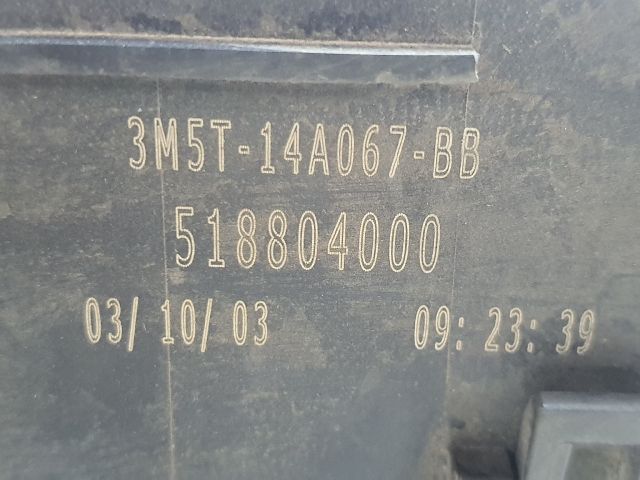 bontott FORD FOCUS C-MAX I Biztosítéktábla Motortér